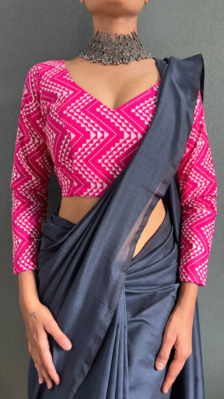 Dark Grey Cotton Saree With Abstract Print Blouse