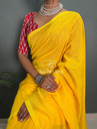 Yellow Saree With Zigzag Print Blouse