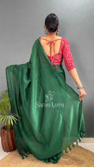 Green Saree With Red Abstract Print Blouse