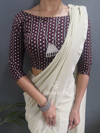 Off White Saree With Zigzag Print Blouse